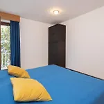 Apartman Maja *