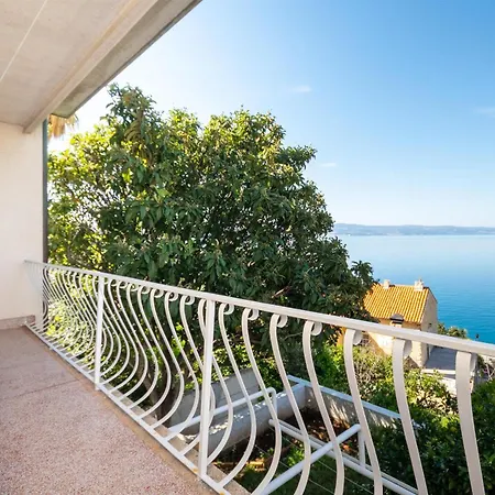 Maja Апартаменты *